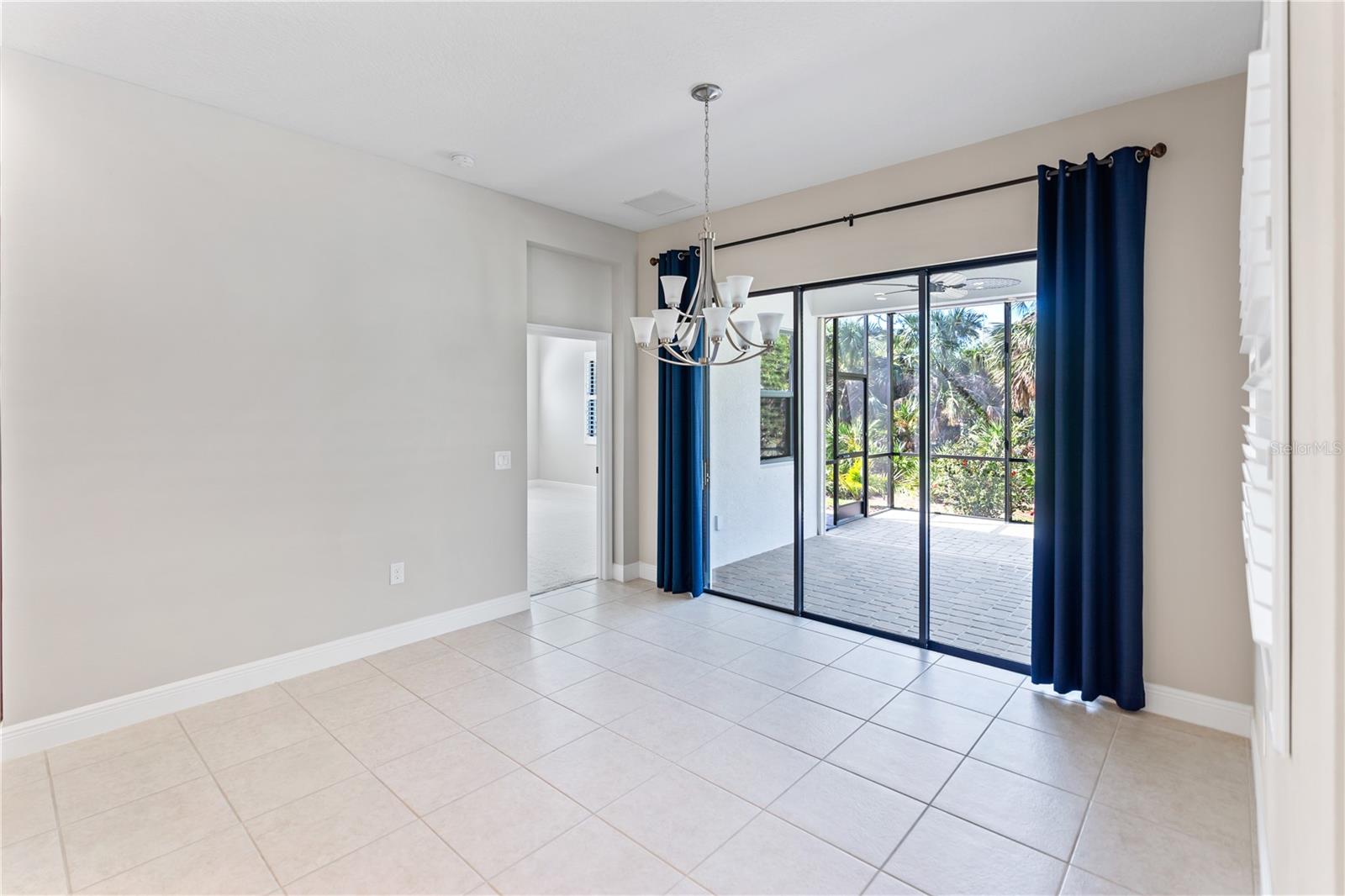 GRAND PALM - Residential Lease