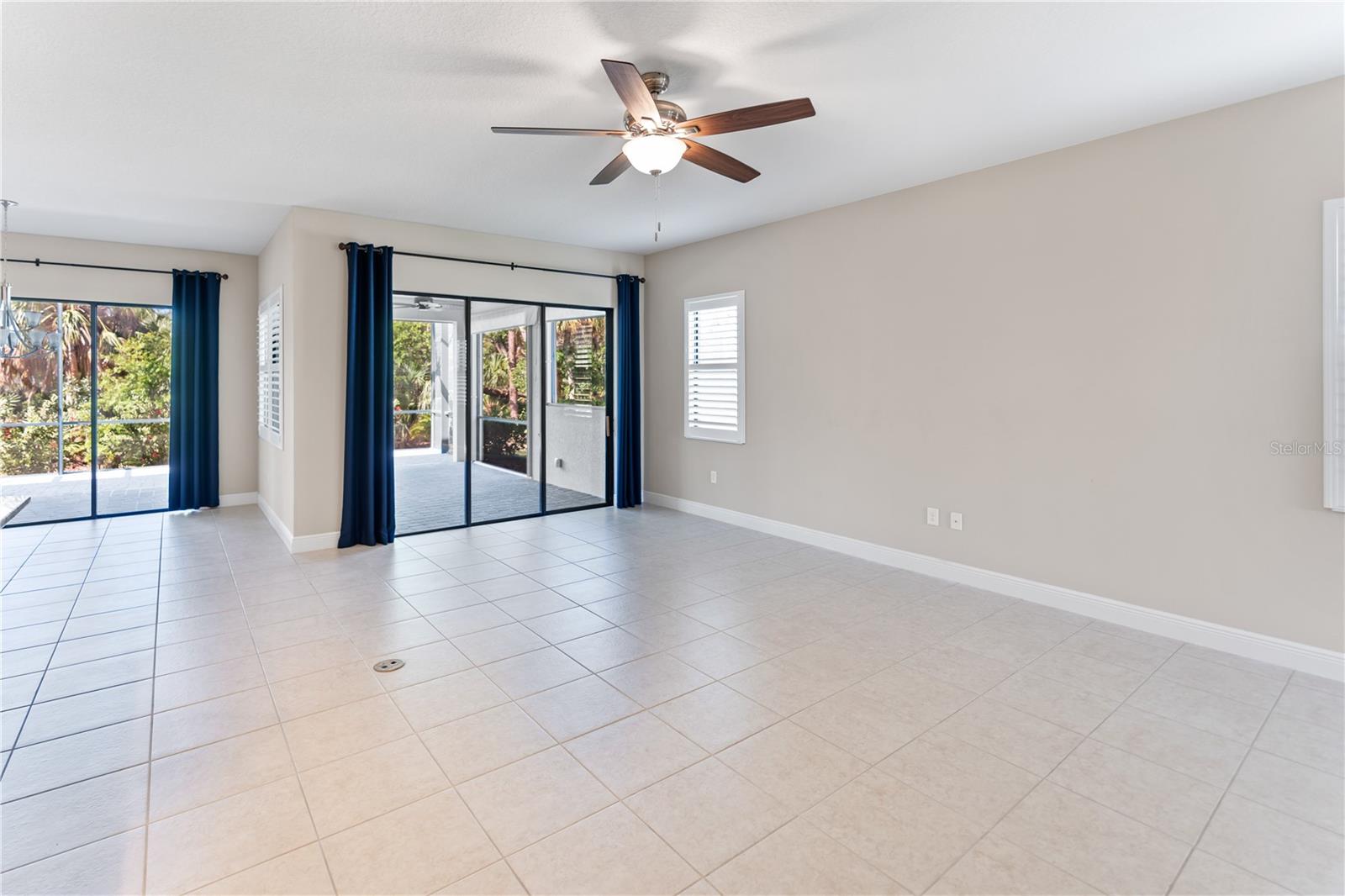 GRAND PALM - Residential Lease