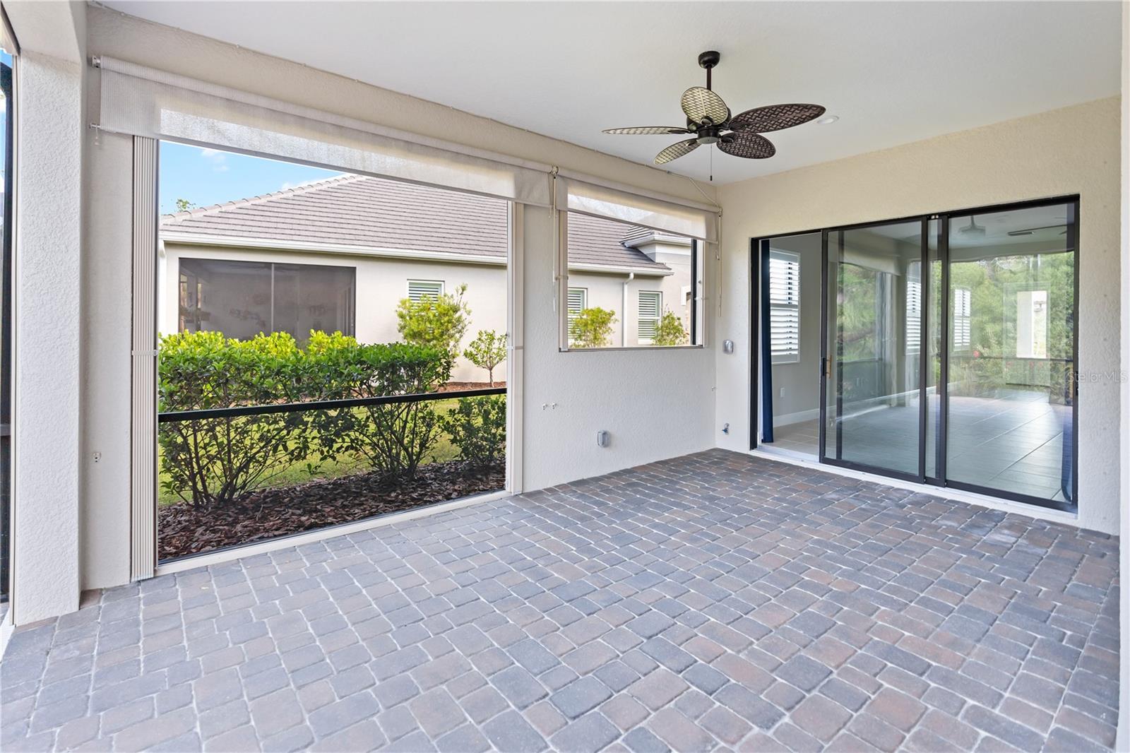 GRAND PALM - Residential Lease
