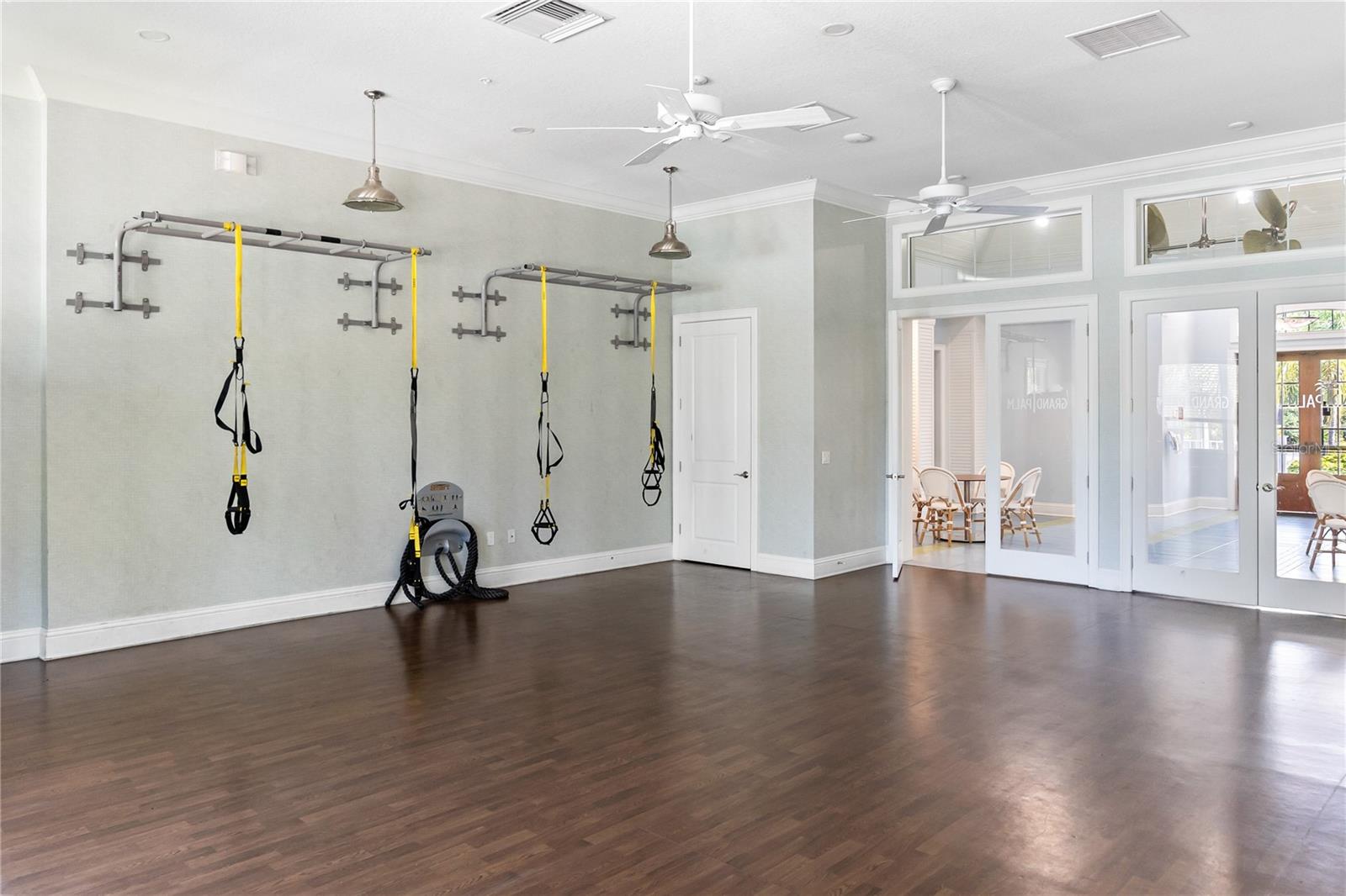 GRAND PALM - Residential Lease
