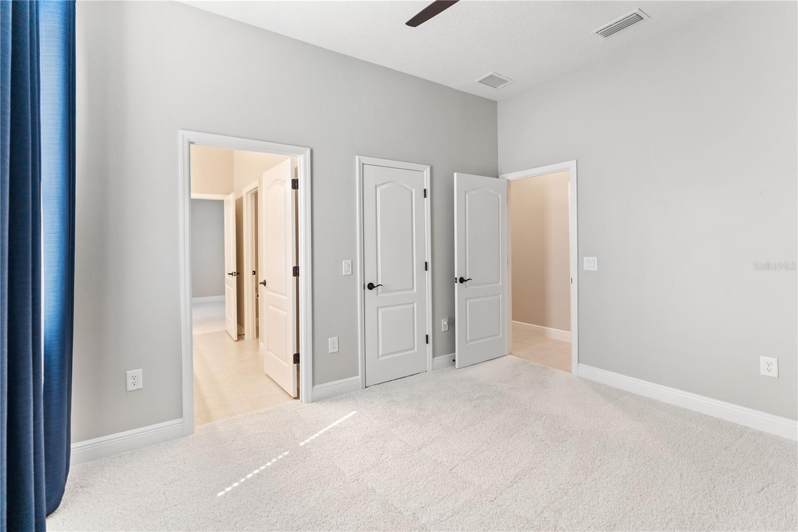 GRAND PALM - Residential Lease