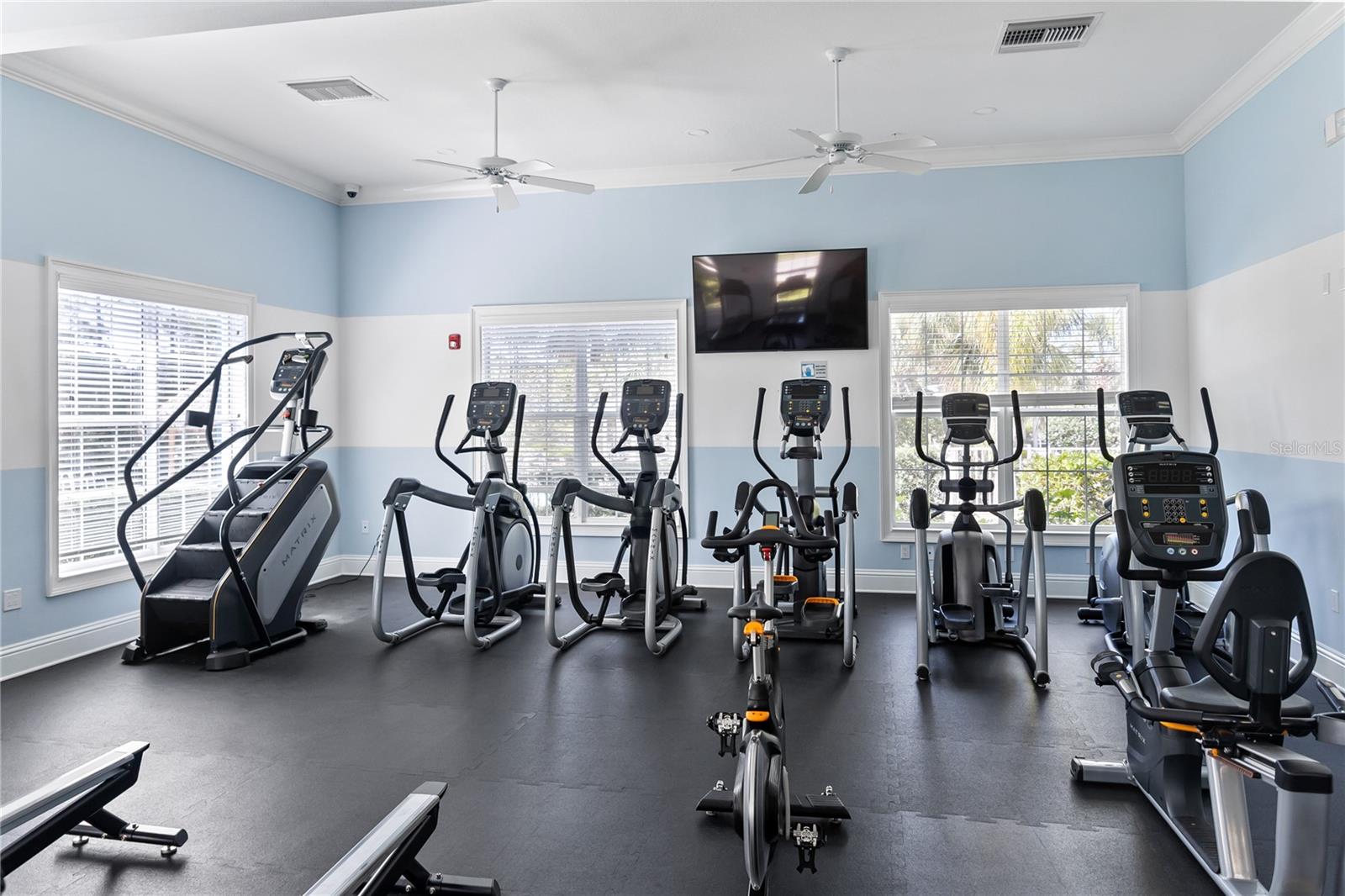 GRAND PALM - Residential Lease