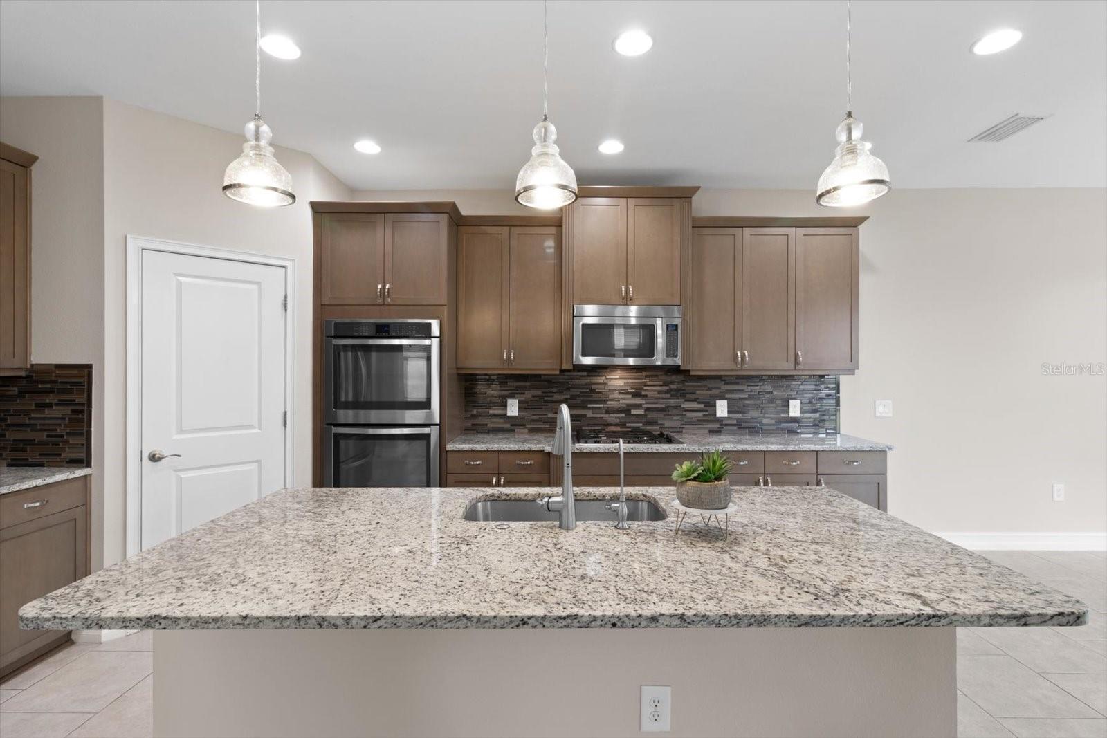ESTANCIA PH 1D - Residential Lease