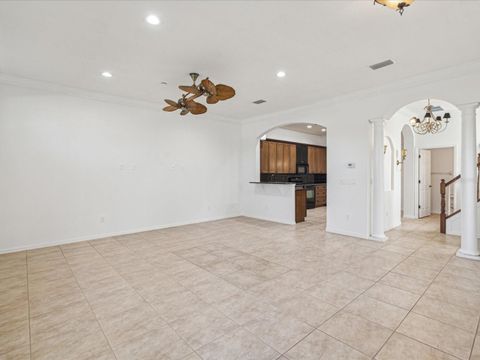 Townhouse in TARPON SPRINGS FL 98 HIGHLAND AVENUE 7.jpg