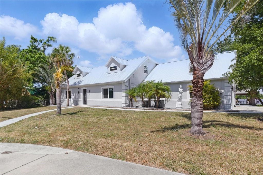 Photo of 9610 SW Yacht Drive, Arcadia, FL 34269 (MLS # A4613035)