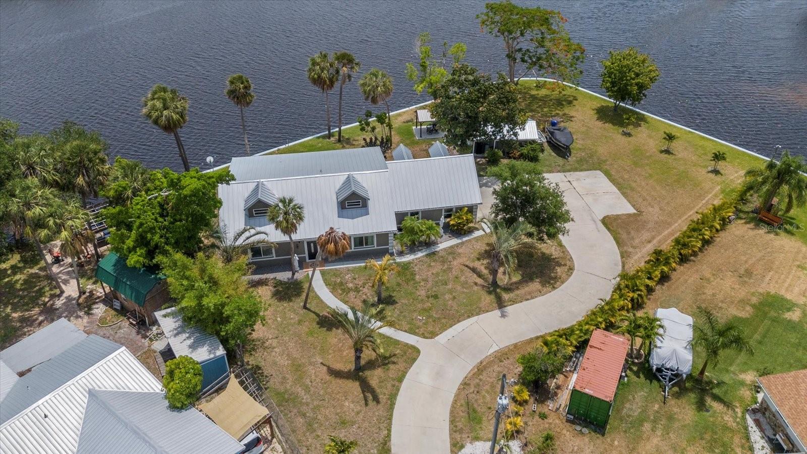 9610 SW YACHT DRIVE