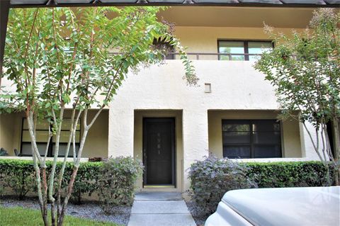 4983 PURITAN CIRCLE 524 TAMPA FL 33617