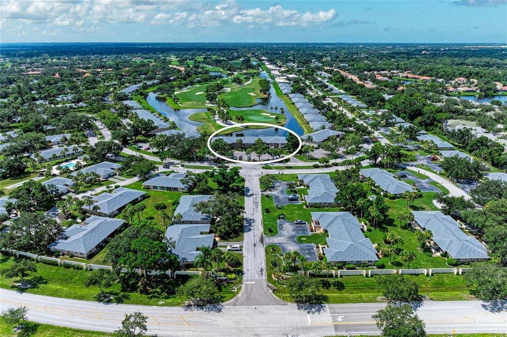Photo of 6999 W Country Club Drive N #123, Sarasota, FL 34243 (MLS # A4702277)