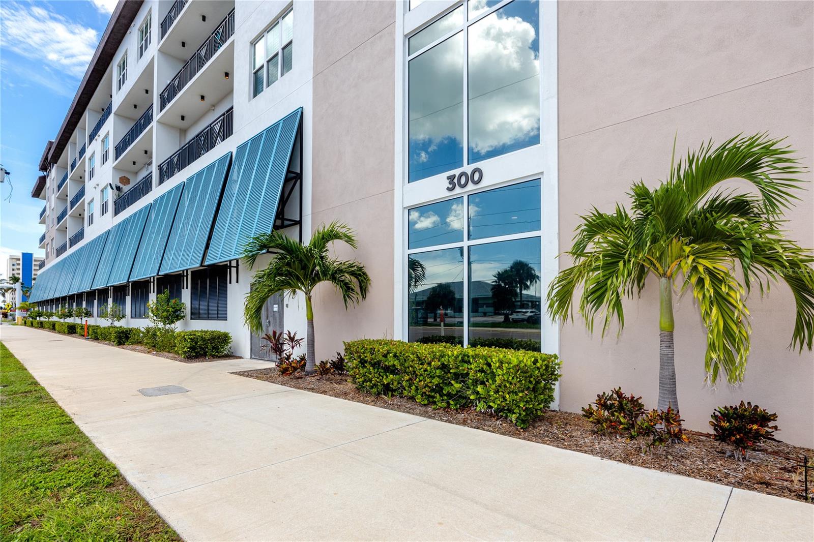 HARBOR AT TOWN CENTER CONDO - Residential