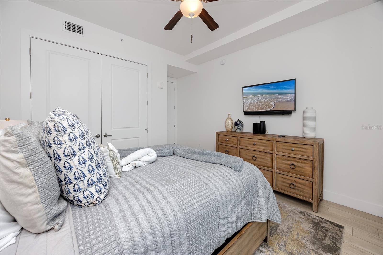 HARBOR AT TOWN CENTER CONDO - Residential