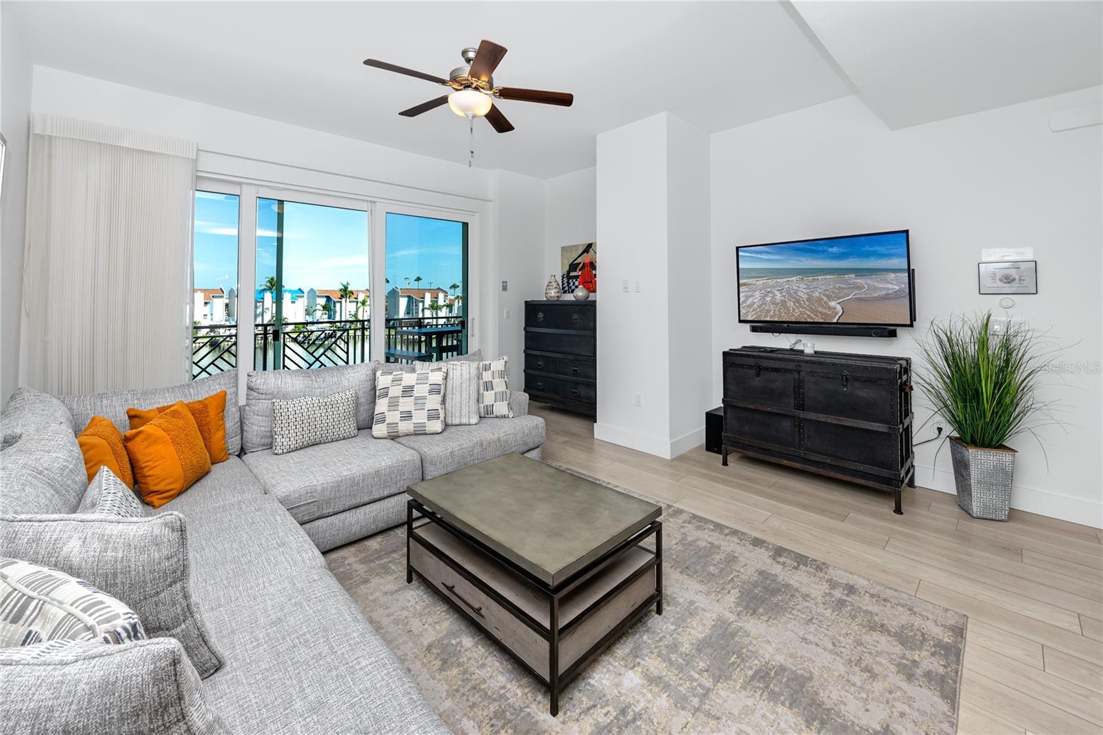 HARBOR AT TOWN CENTER CONDO - Residential