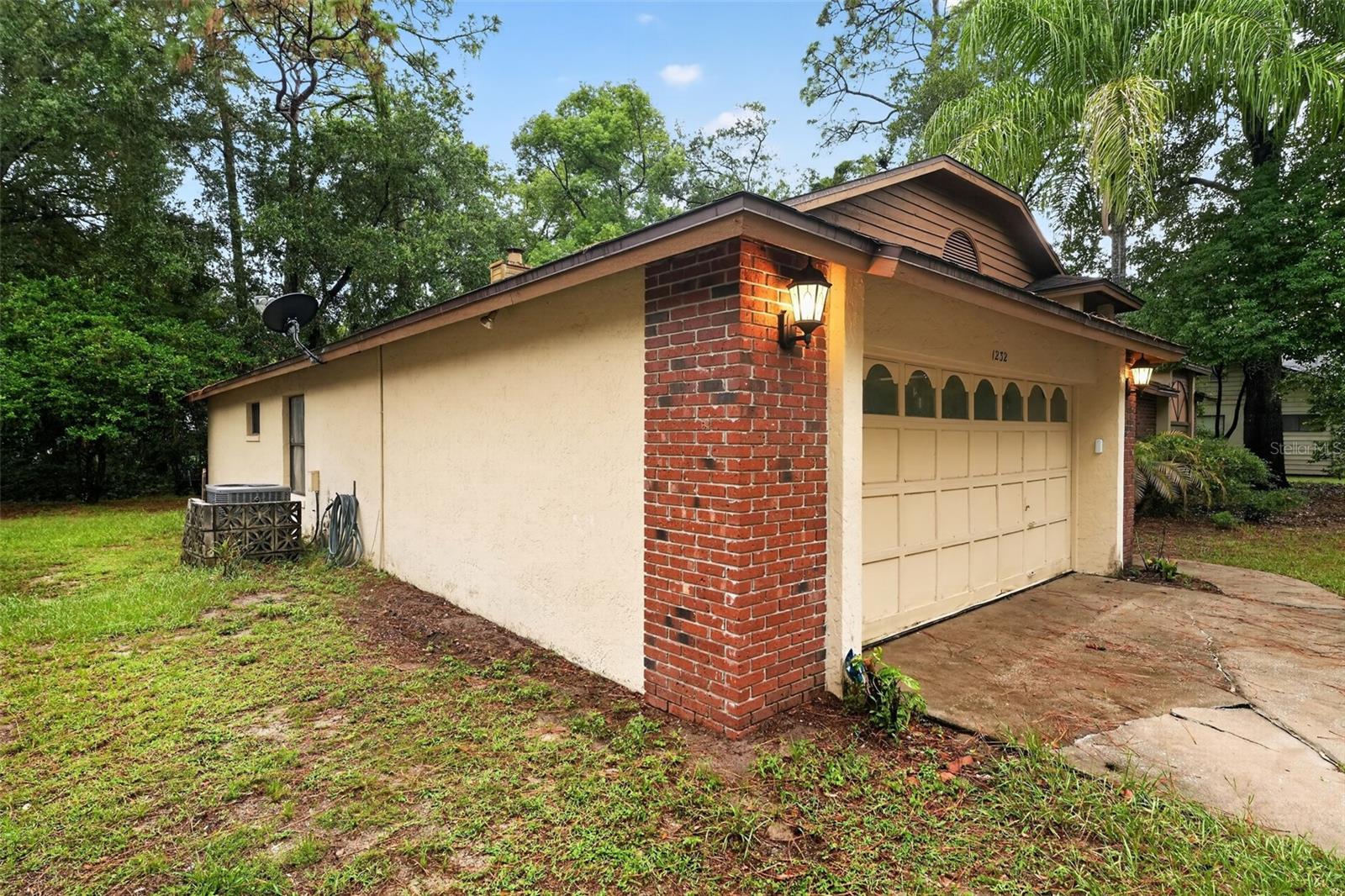 1232 BENT OAK TRAIL