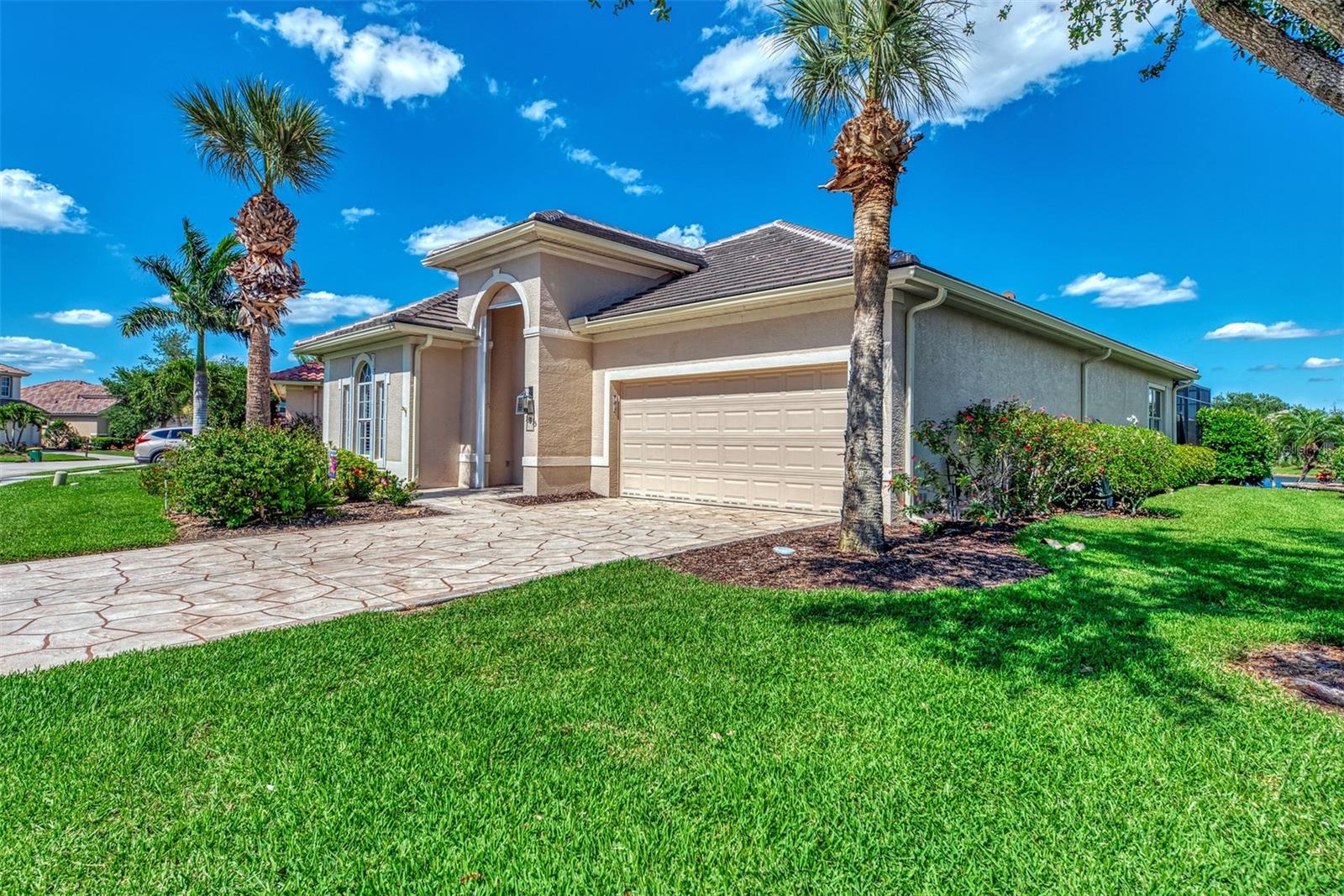 13335 GOLF POINTE DRIVE