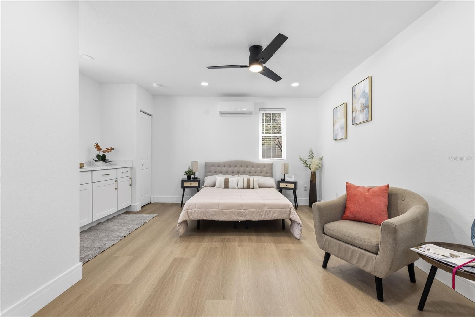 CARROLL CITY CENTER - Residential