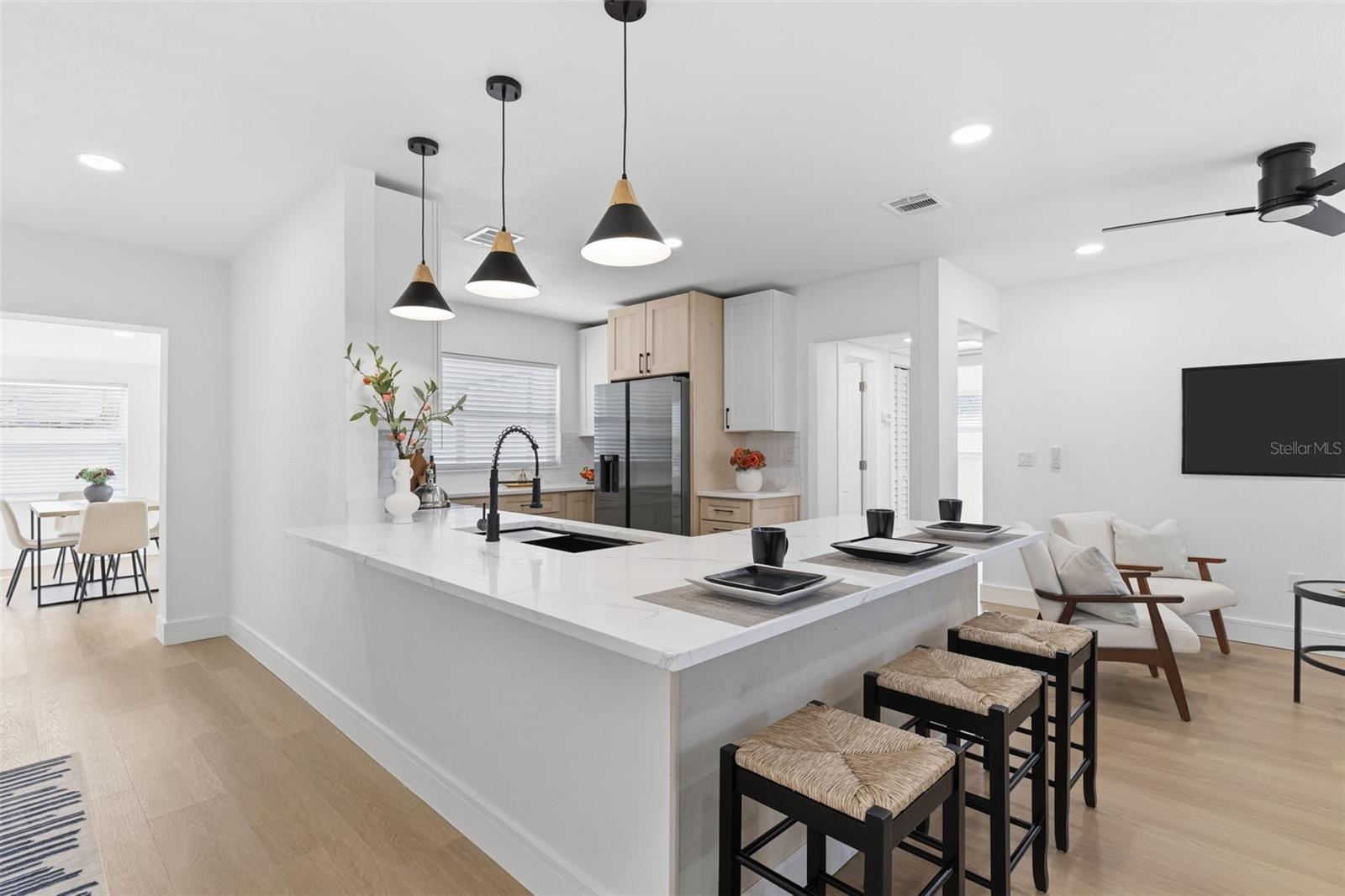 2116 W SEWAHA STREET