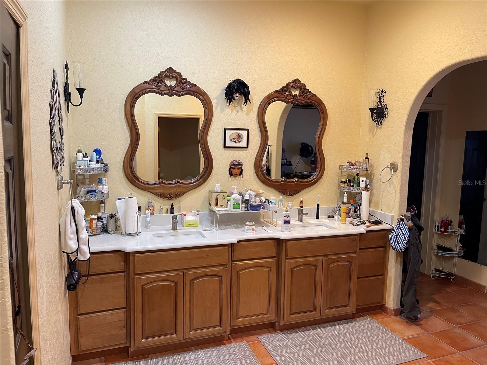 BAYWOOD PARK - Residential