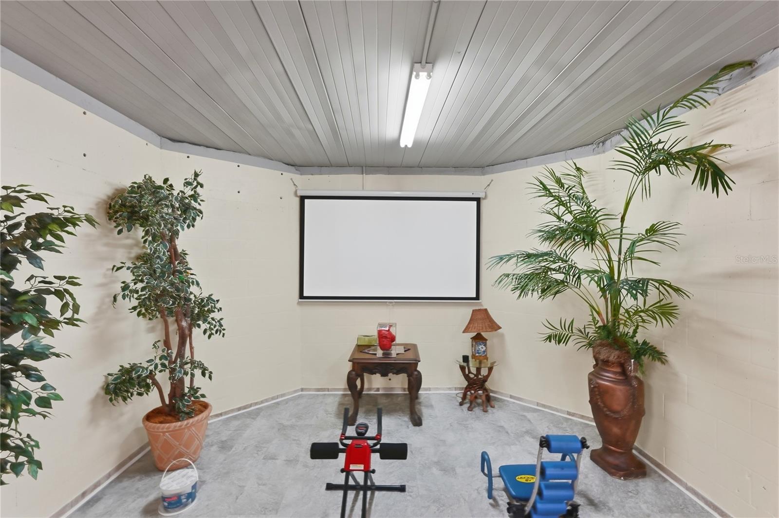 BAYWOOD PARK - Residential