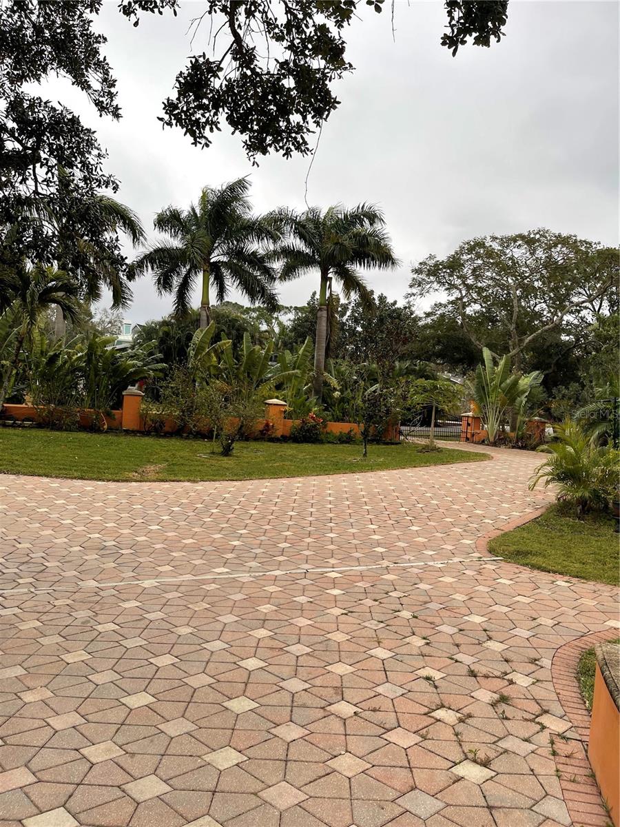 BAYWOOD PARK - Residential