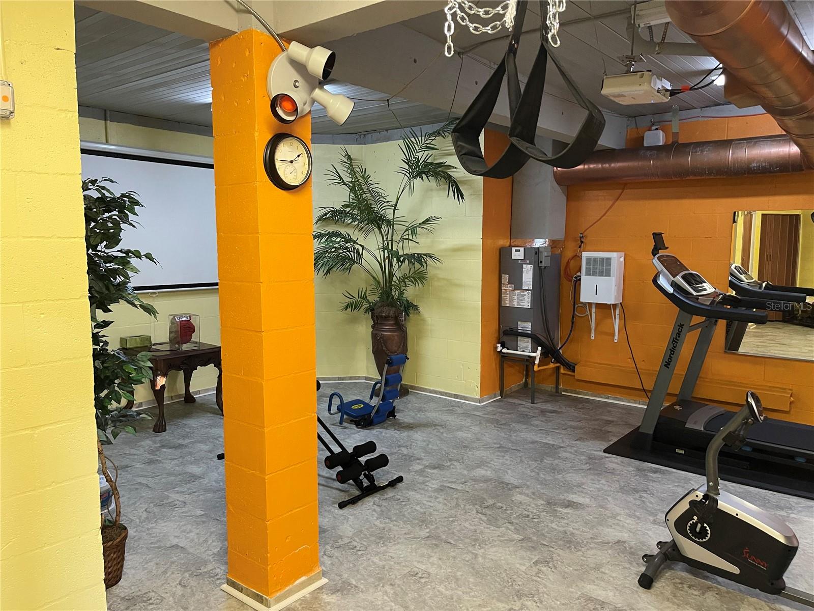 BAYWOOD PARK - Residential