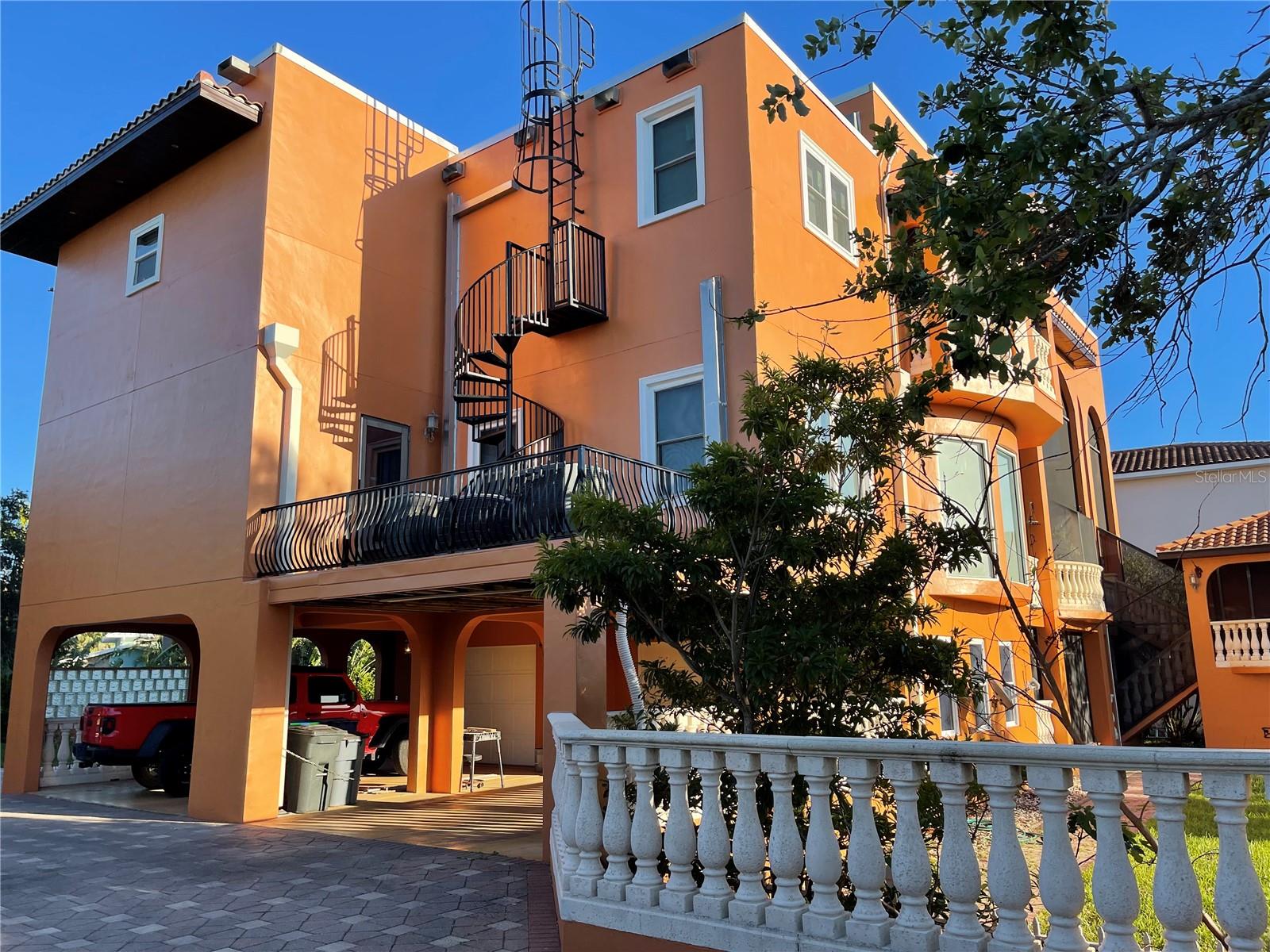 BAYWOOD PARK - Residential