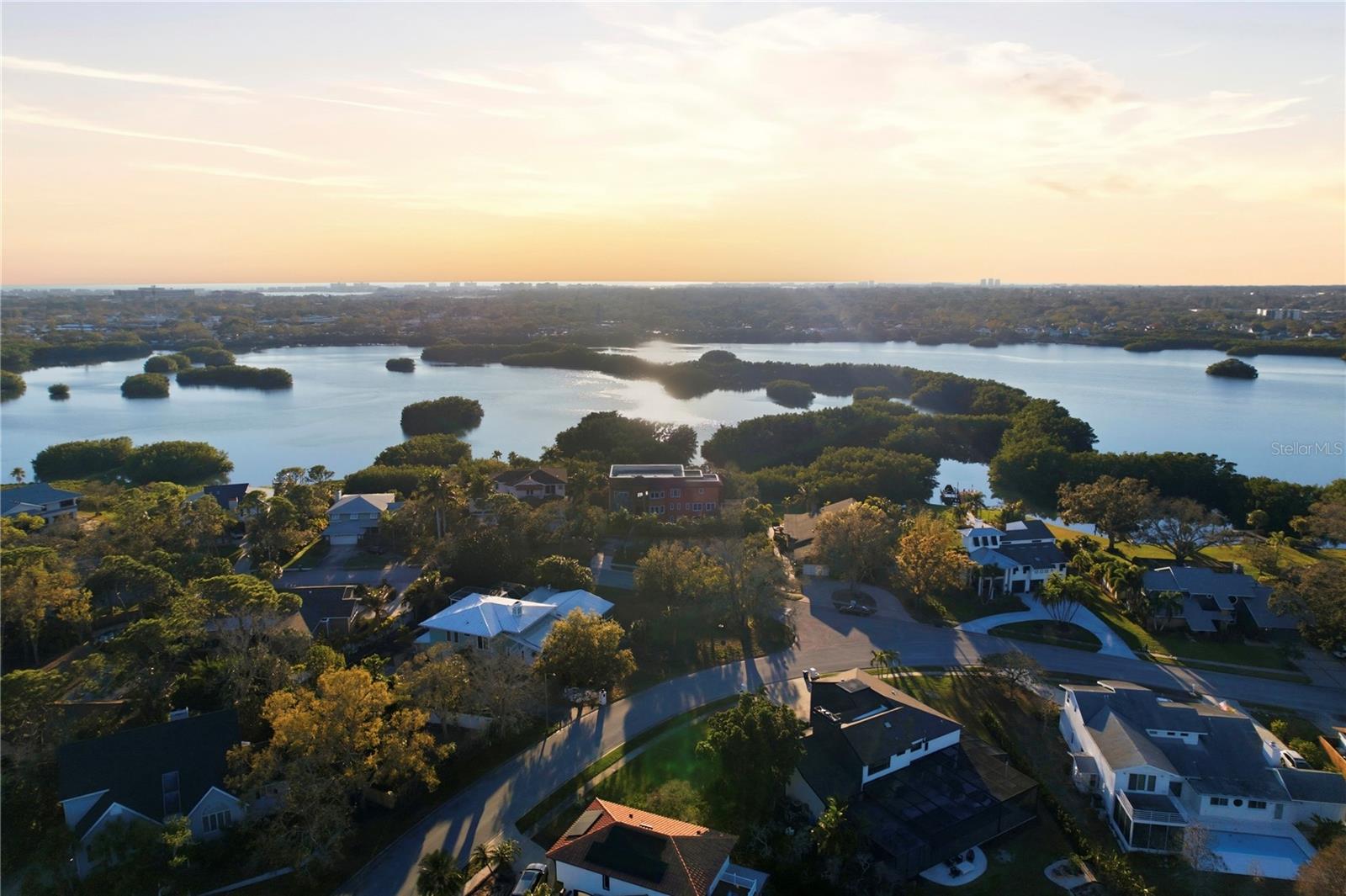 9017 BAYWOOD PARK DRIVE