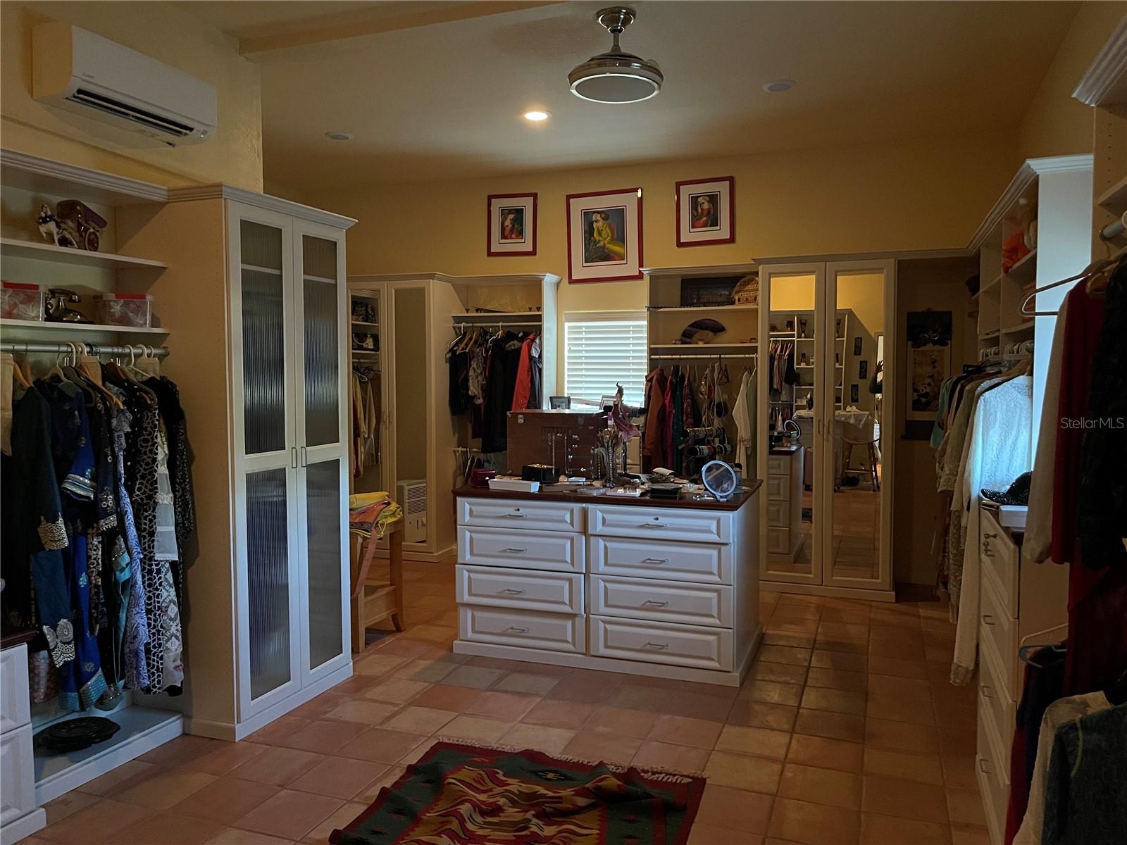 BAYWOOD PARK - Residential