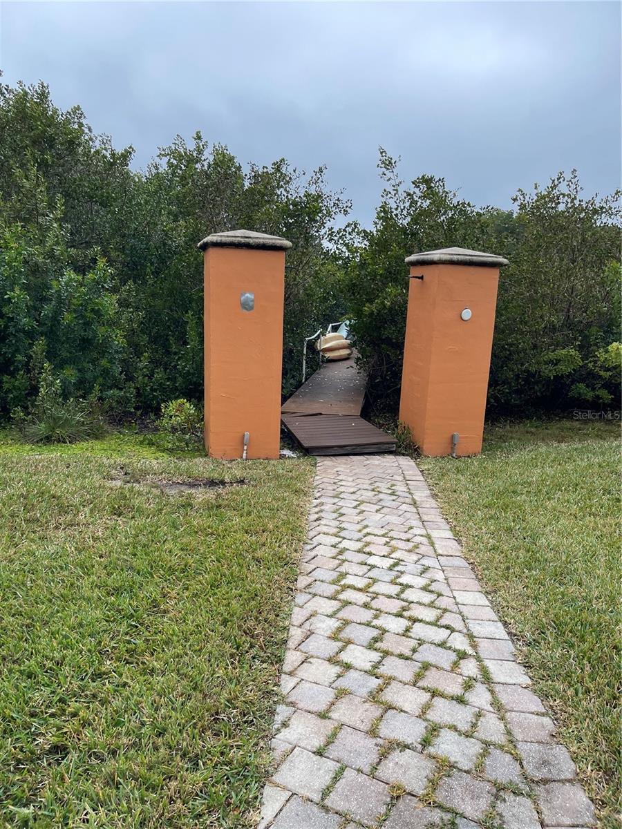 BAYWOOD PARK - Residential