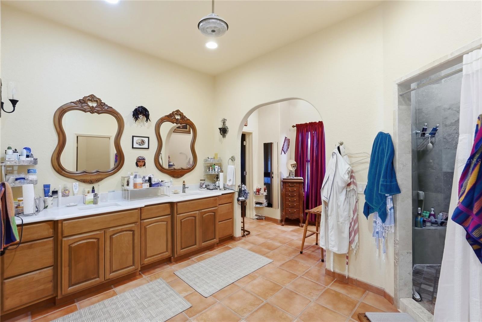 BAYWOOD PARK - Residential