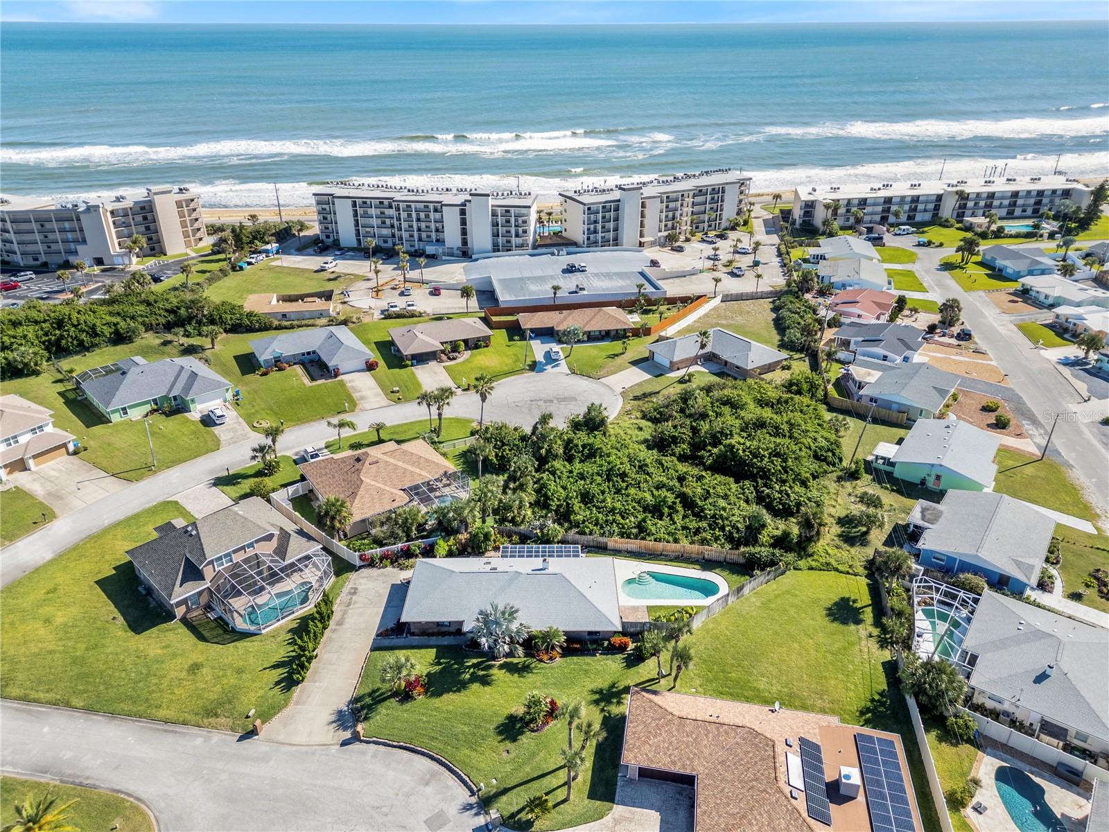 ISLAND 28 - Residential