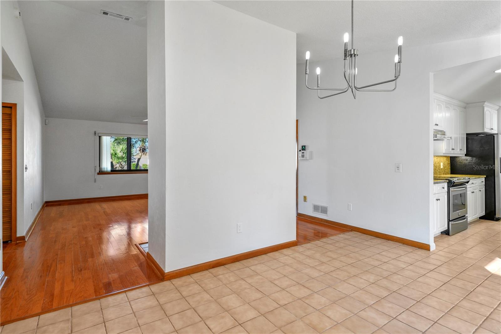 ISLAND 28 - Residential