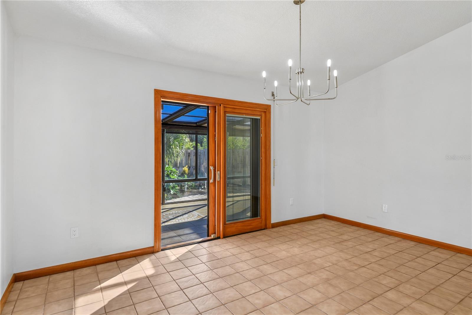 ISLAND 28 - Residential