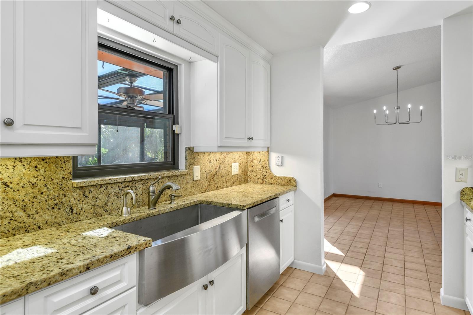 ISLAND 28 - Residential