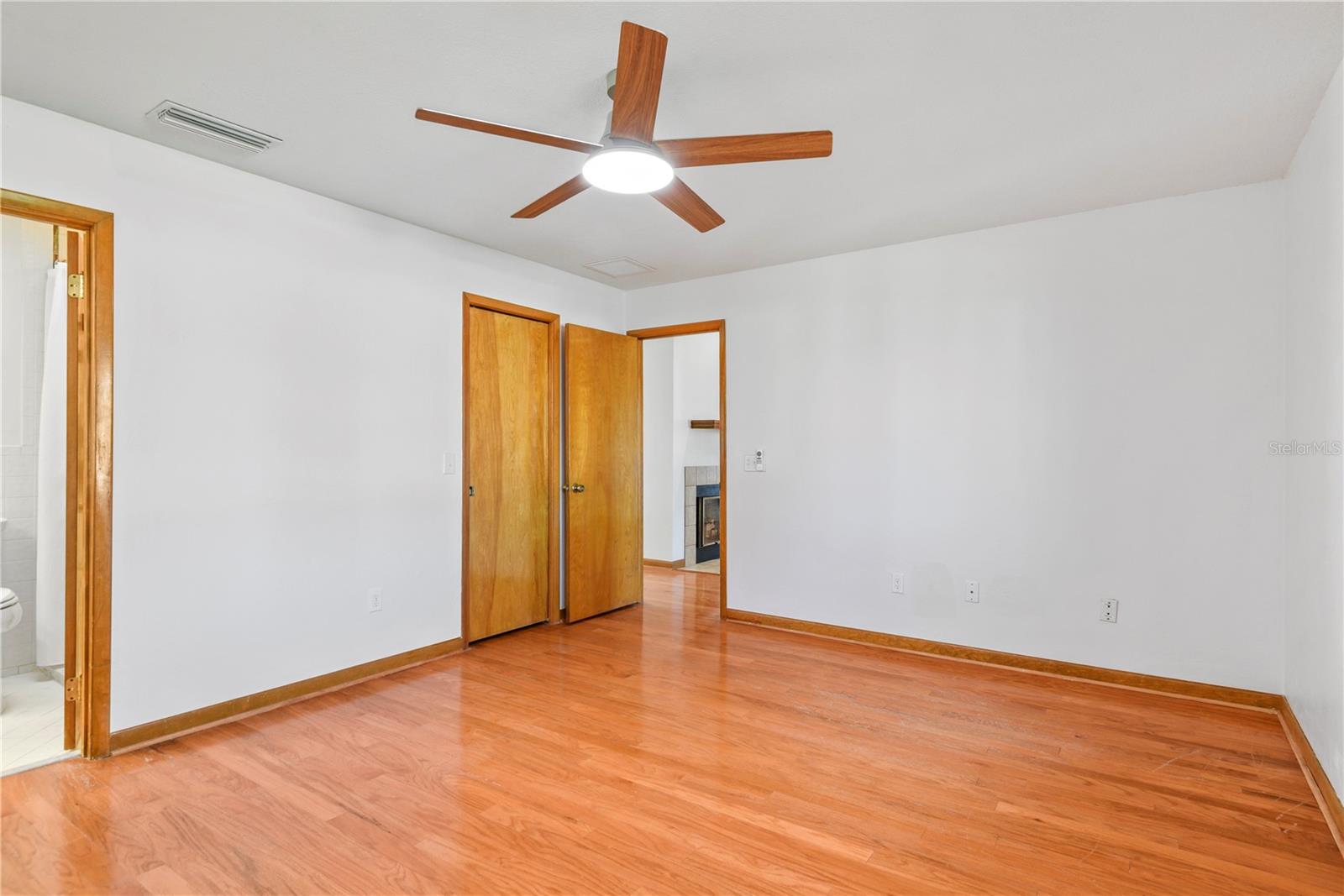 ISLAND 28 - Residential