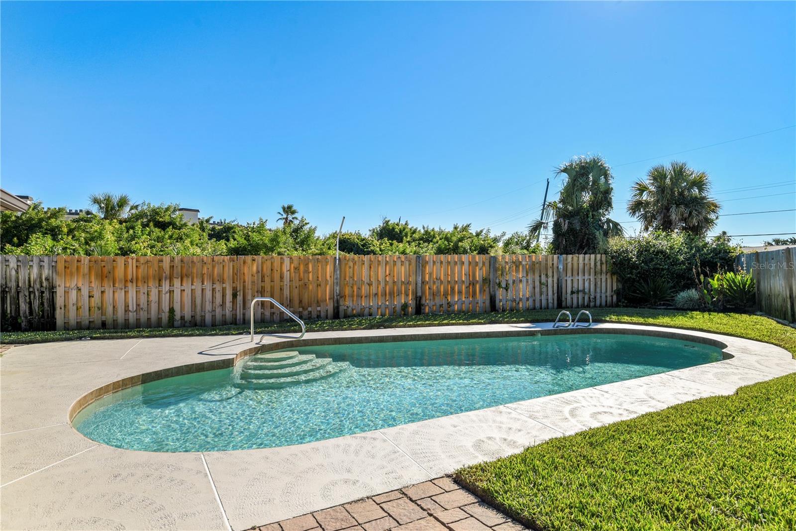 ISLAND 28 - Residential