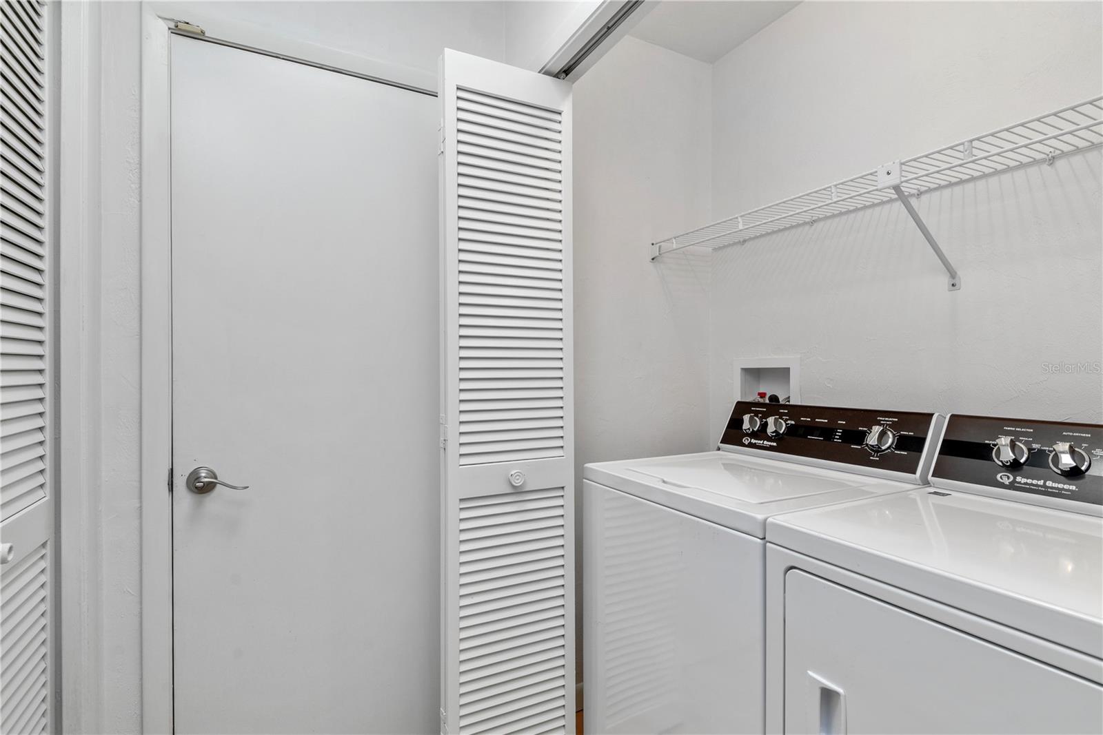 ISLAND 28 - Residential