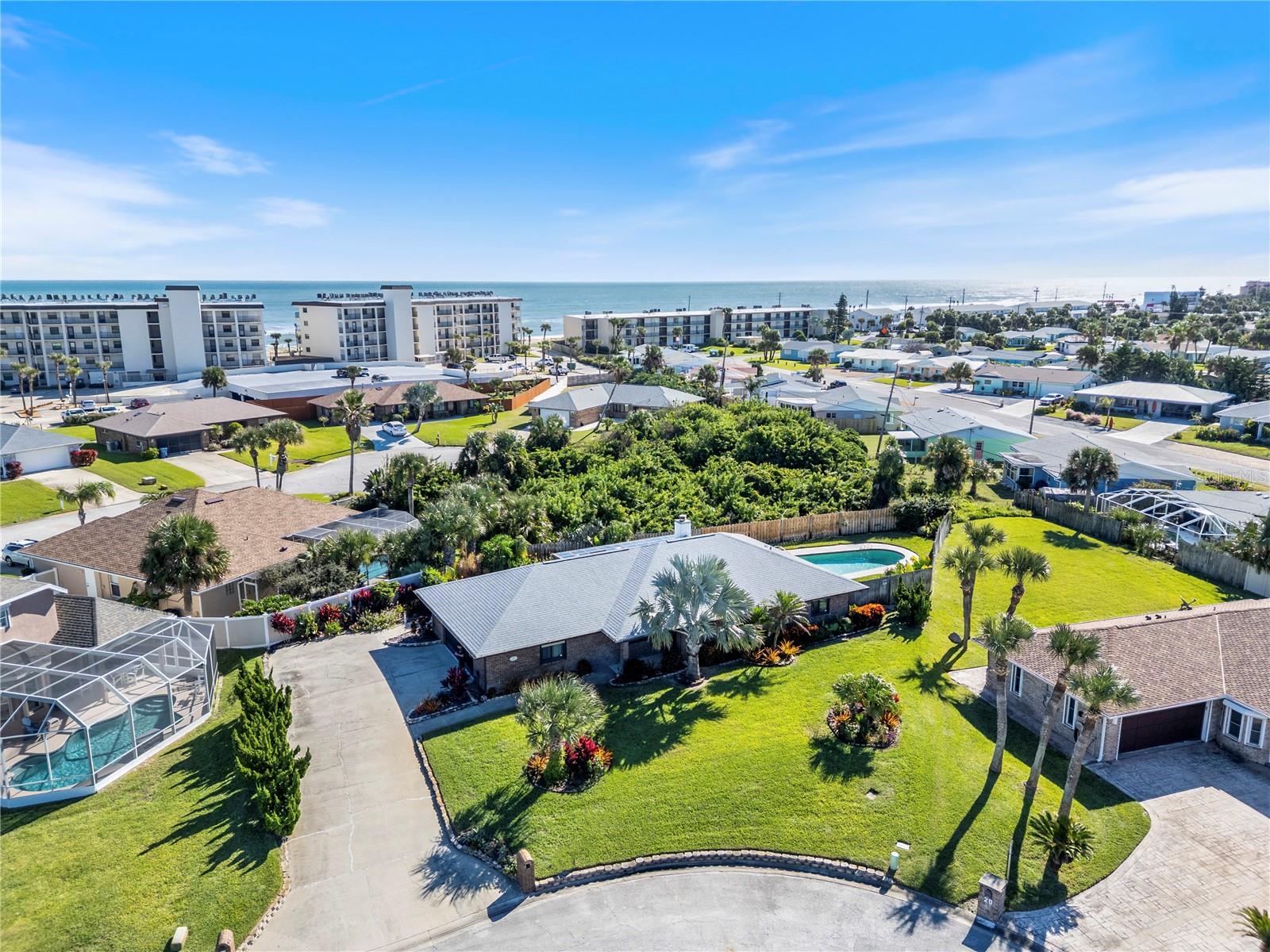 ISLAND 28 - Residential