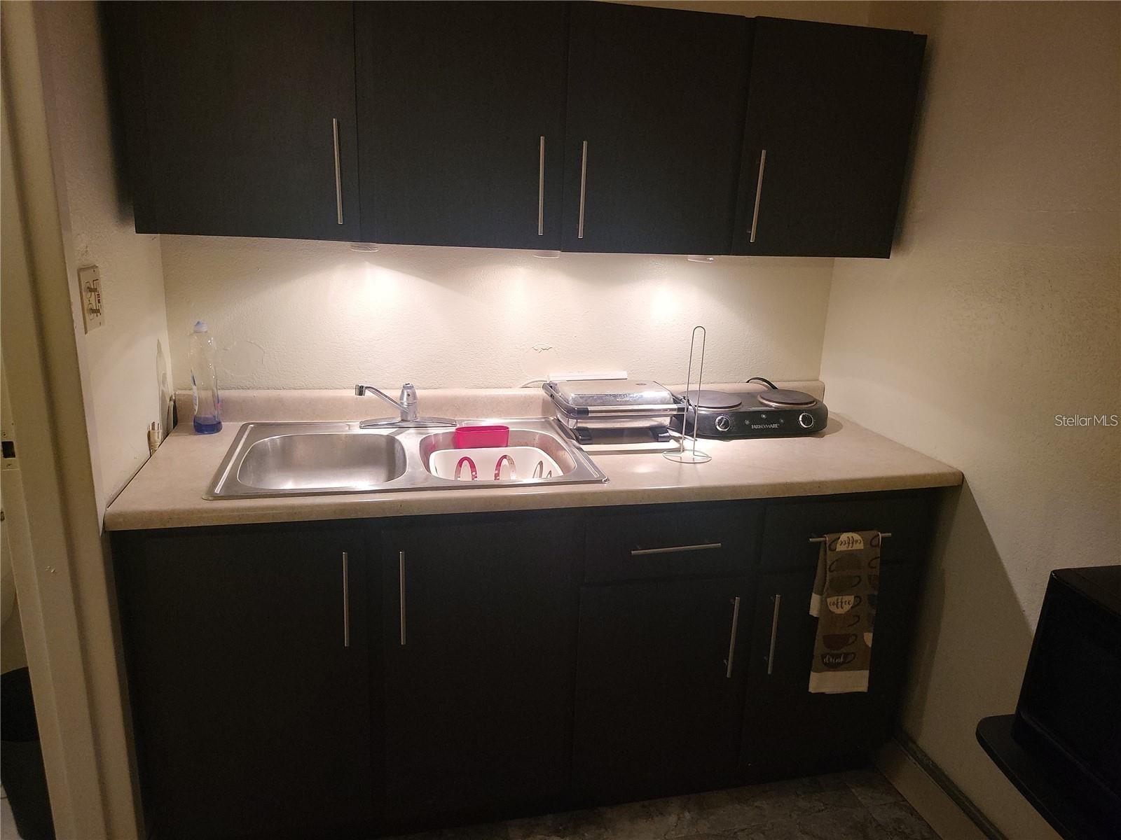 SANDLAKE COURTYARDS CONDO 5901/3515 - Residential