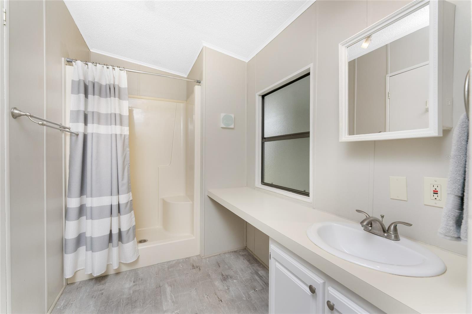 OYSTER CRK MHP - Residential