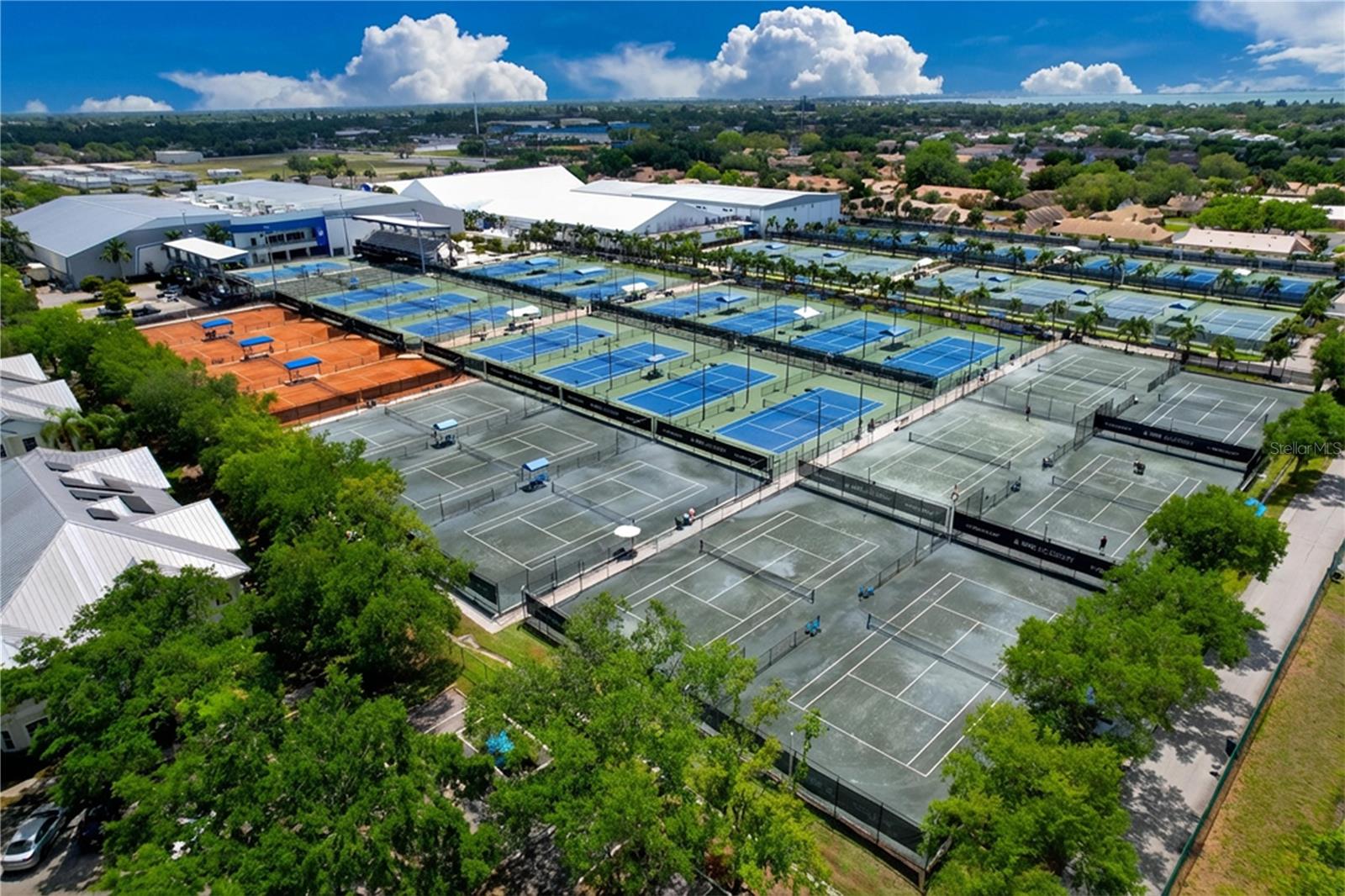 BOLLETTIERI RESORT VILLAS IV - Residential Lease