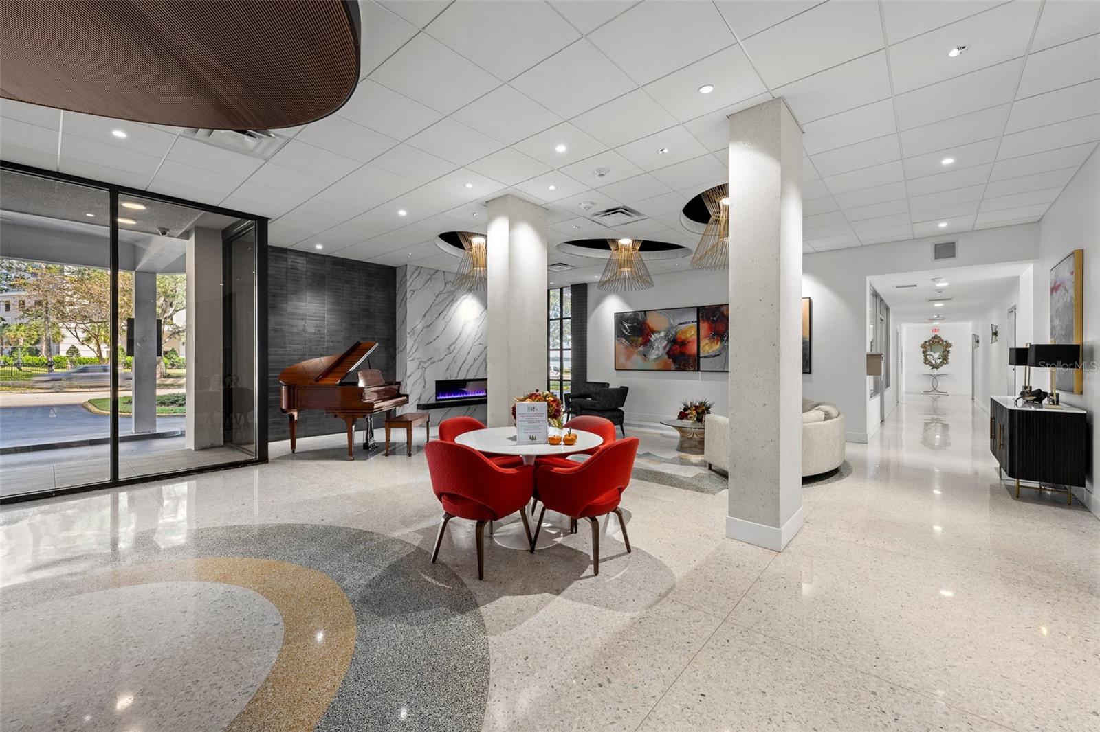 HARBOUR HOUSE CONDO - Residential