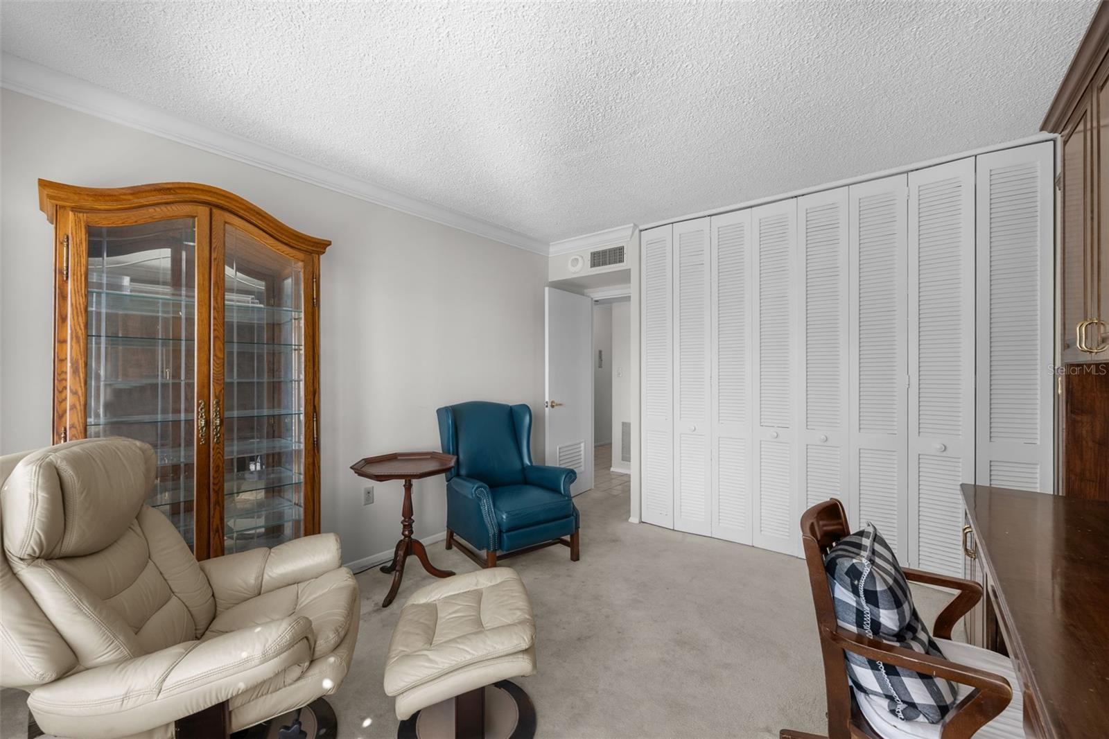 HARBOUR HOUSE CONDO - Residential