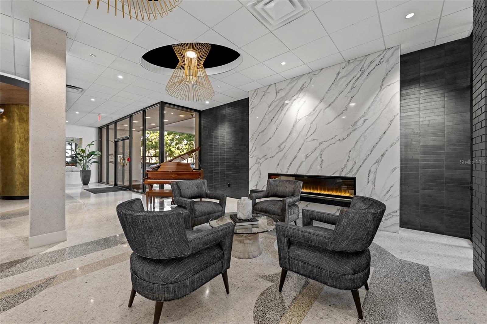 HARBOUR HOUSE CONDO - Residential