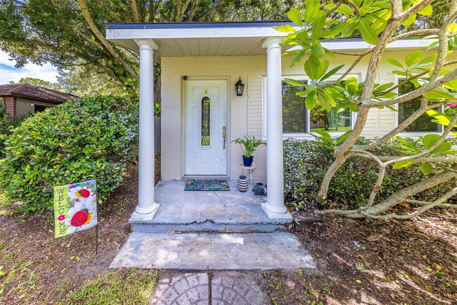 2773 BELLE HAVEN DRIVE