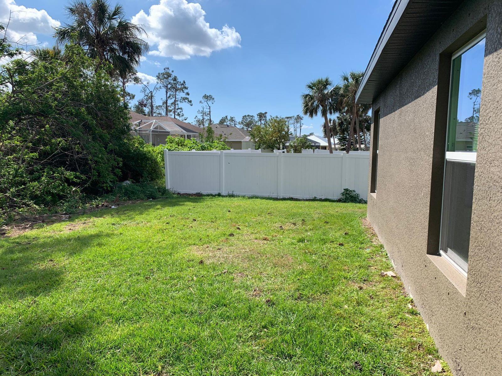 PORT CHARLOTTE SUB 08 - Residential Lease