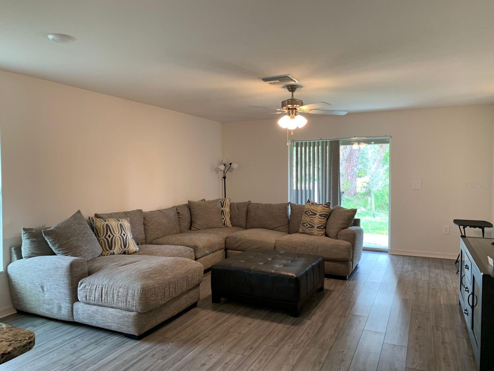 PORT CHARLOTTE SUB 08 - Residential Lease