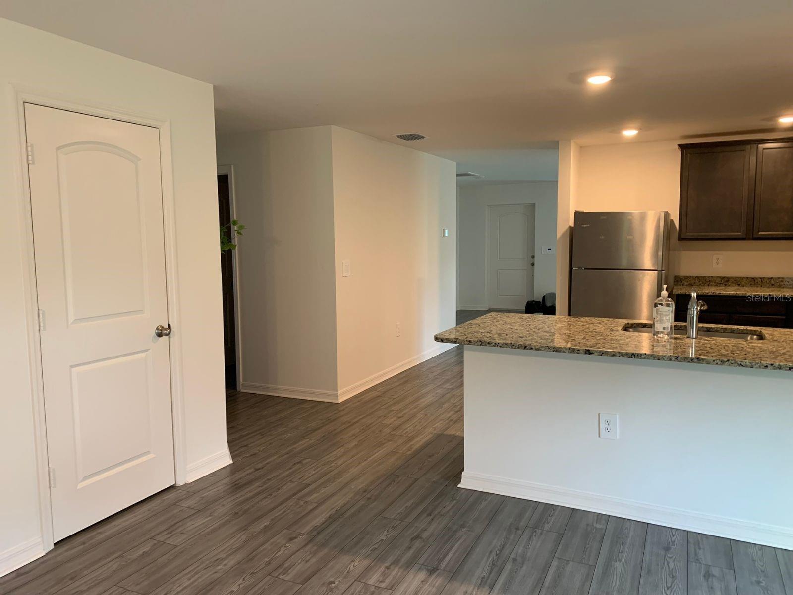 PORT CHARLOTTE SUB 08 - Residential Lease