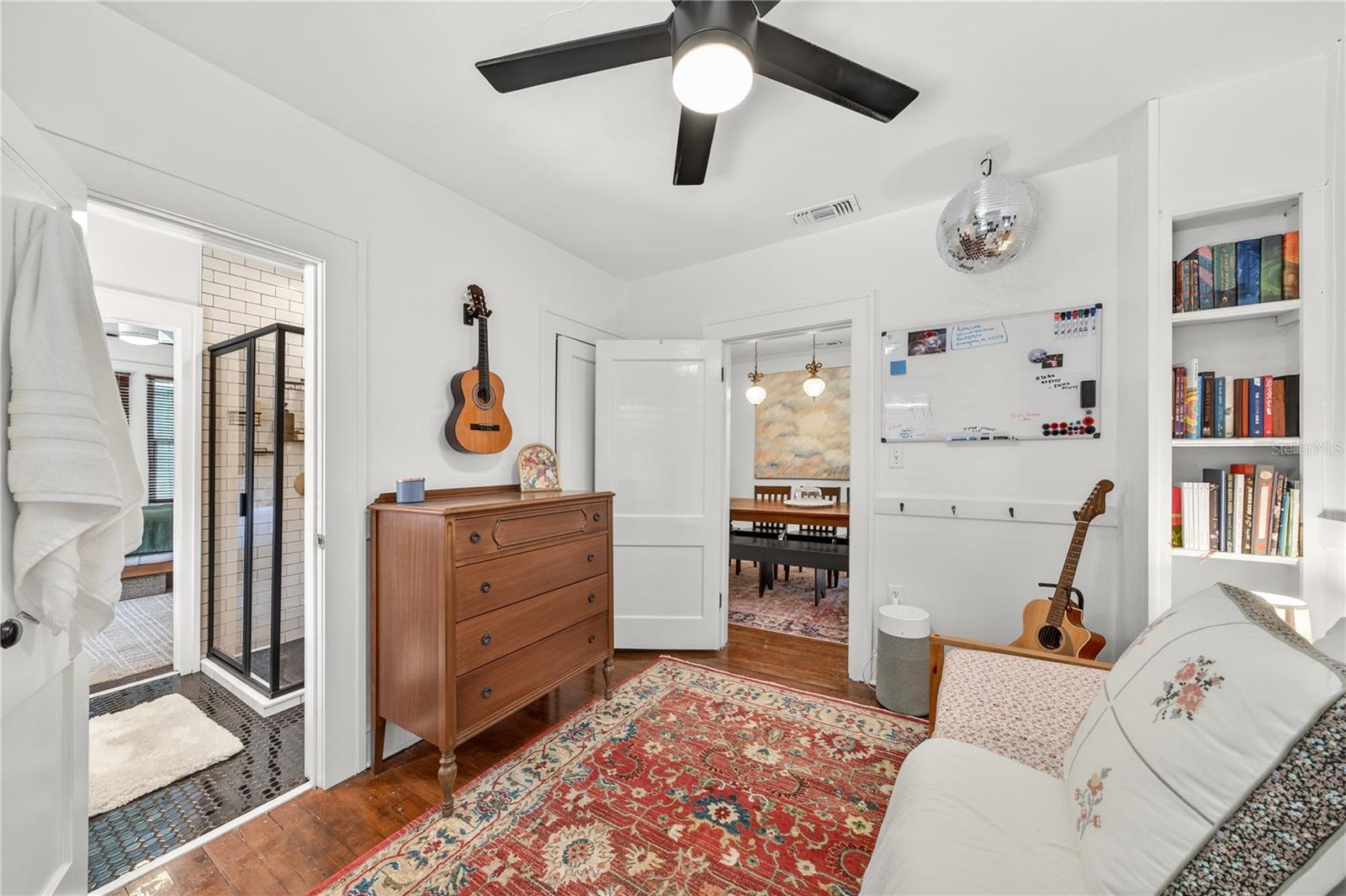 COLLEGE PARK - Residential