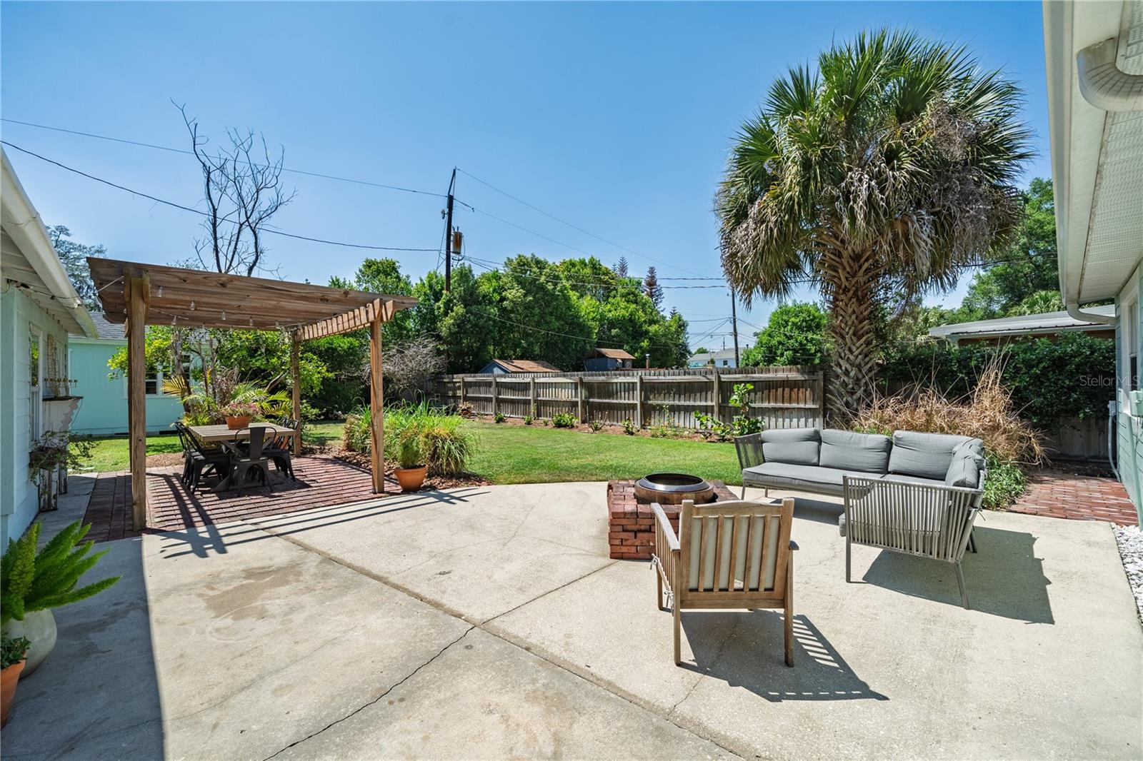 COLLEGE PARK - Residential