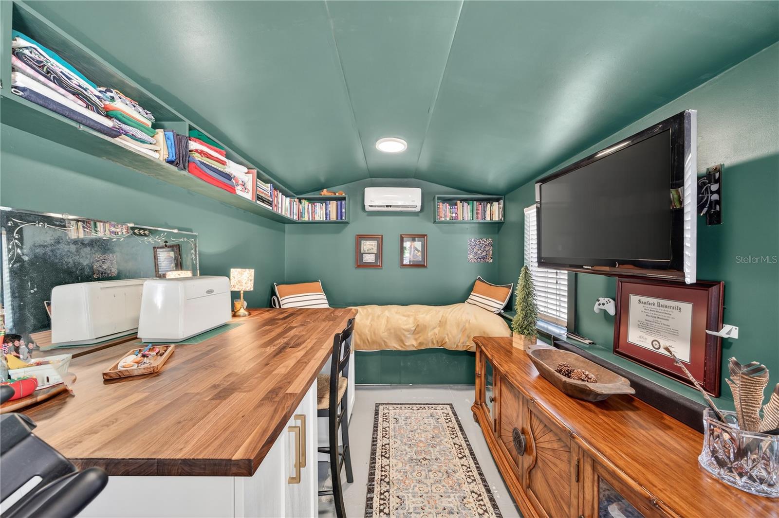 COLLEGE PARK - Residential