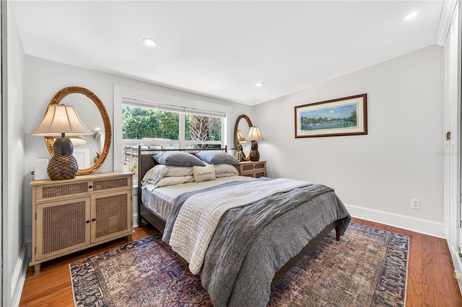 COLLEGE PARK - Residential